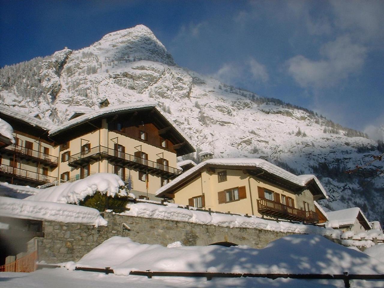 Hotel Ottoz Meuble Курмайор Екстер'єр фото